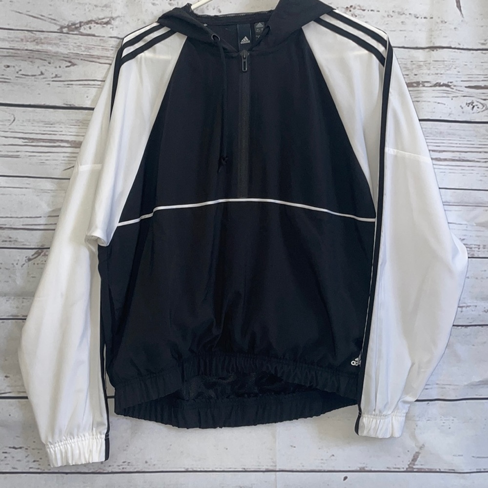 New Adidas pullover jacket Small 8-10 Women’s